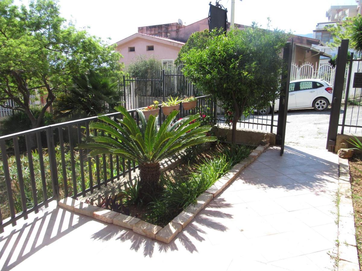 La Cycas Bed & Breakfast Trabia Exterior photo