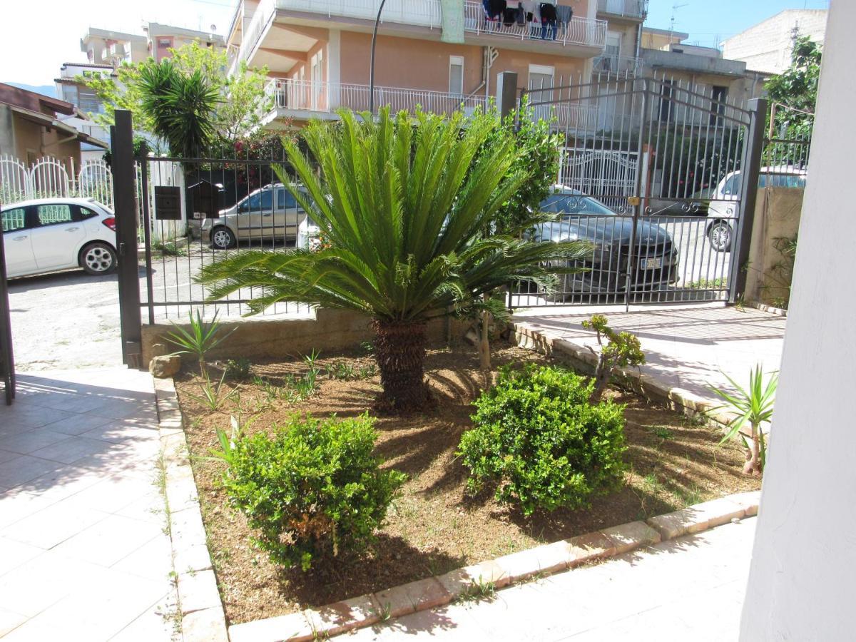 La Cycas Bed & Breakfast Trabia Exterior photo